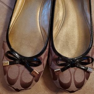 Coach Brown Ballet Flats Signature Print Logo. Authentic. Size 9.